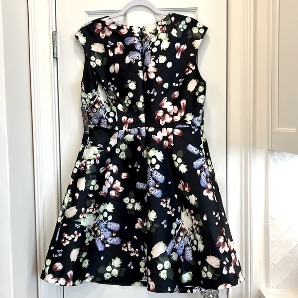 JM Studio by John Meyer NWT AllOccasion or Cocktail Black Floral Dress sz.12 NWT - Picture 11 of 13